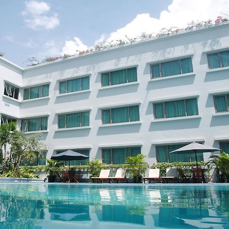 Aston Tropicana Hotel Bandung Kültér fotó