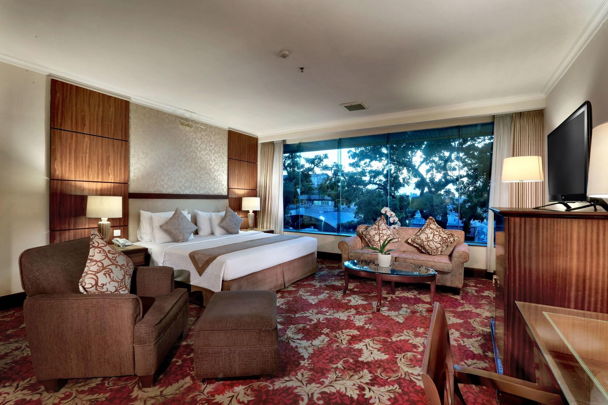 Aston Tropicana Hotel Bandung Kültér fotó