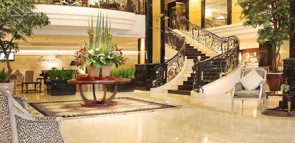 Aston Tropicana Hotel Bandung Kültér fotó