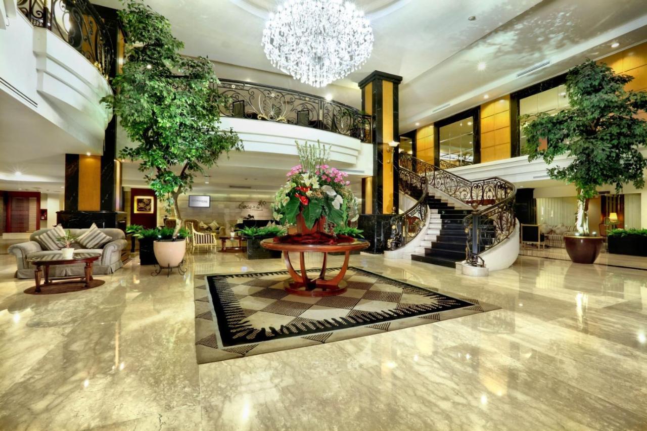Aston Tropicana Hotel Bandung Kültér fotó