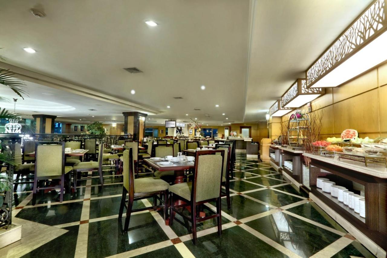 Aston Tropicana Hotel Bandung Kültér fotó
