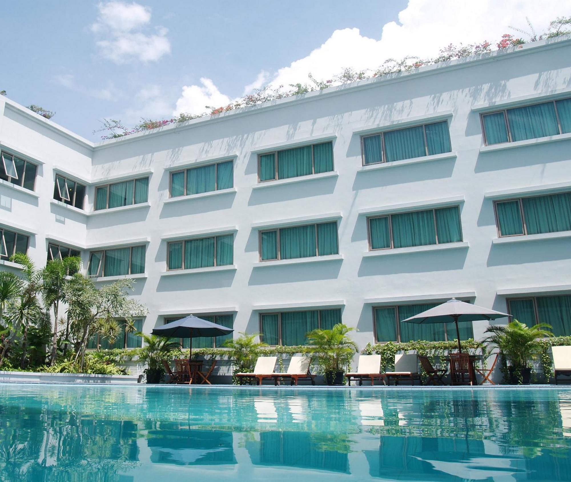 Aston Tropicana Hotel Bandung Kültér fotó
