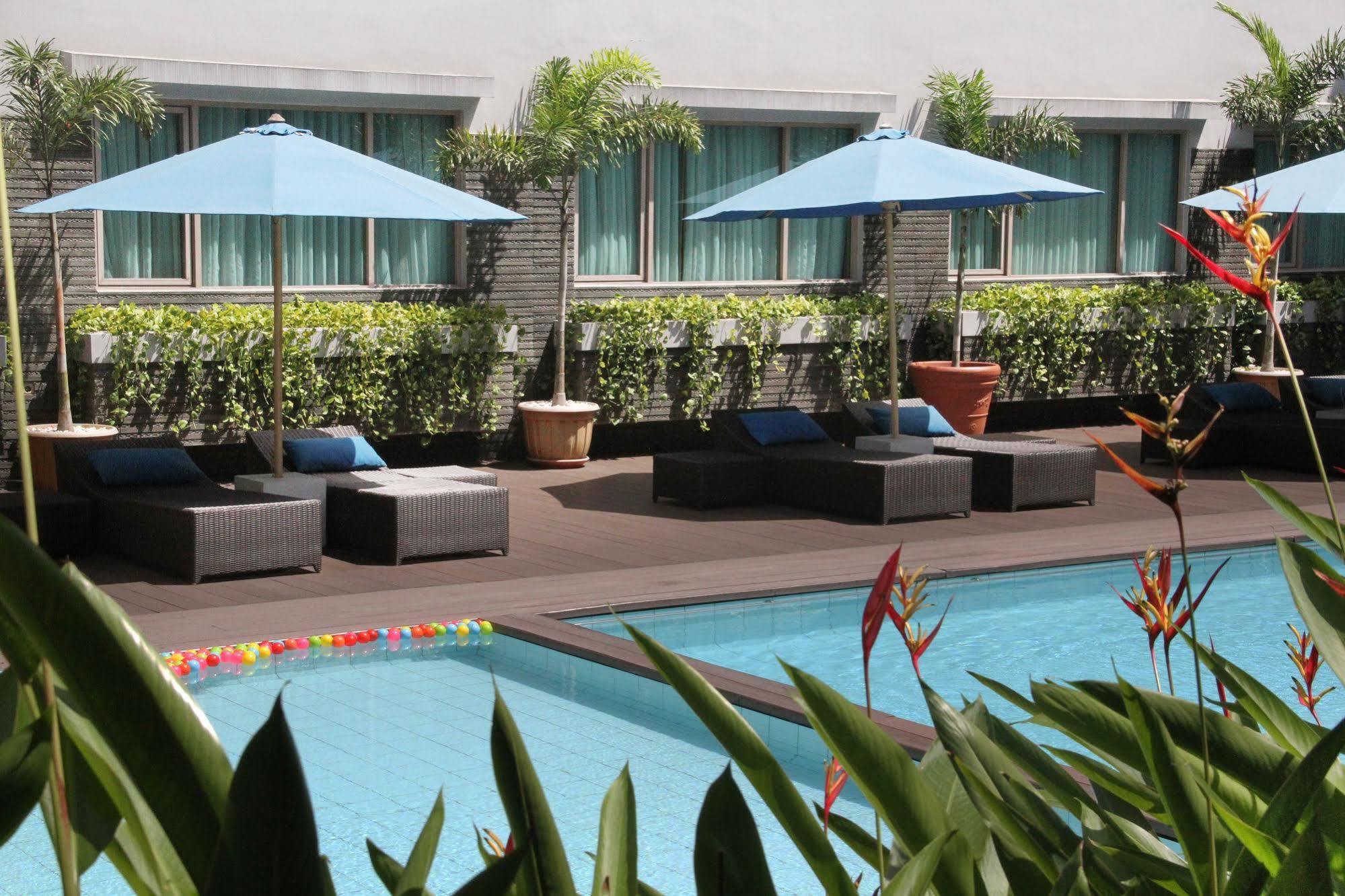 Aston Tropicana Hotel Bandung Kültér fotó