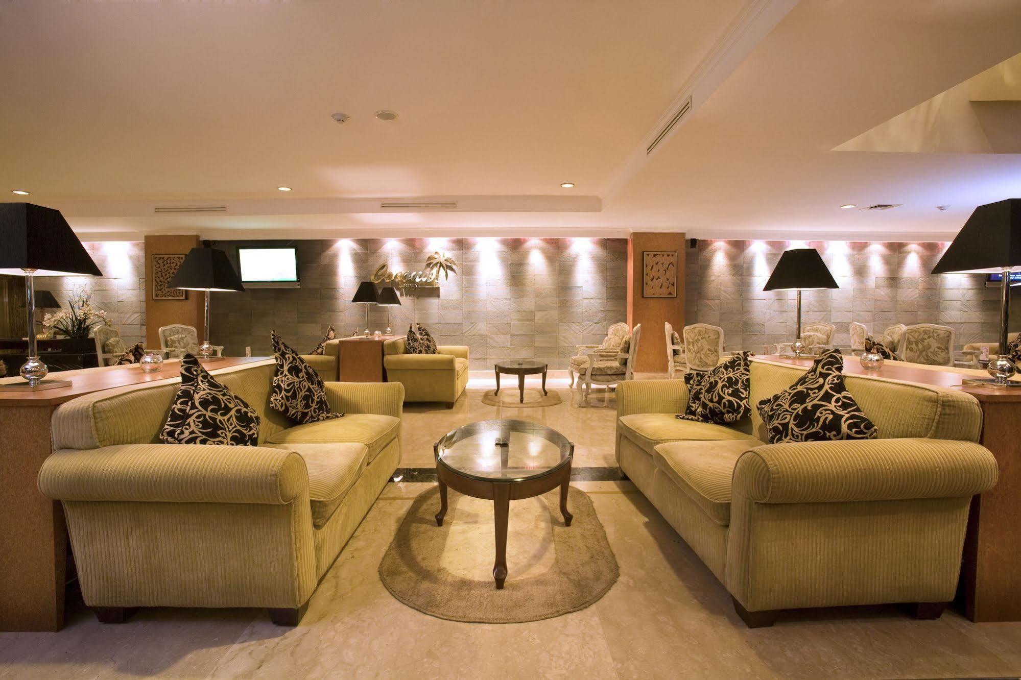 Aston Tropicana Hotel Bandung Kültér fotó