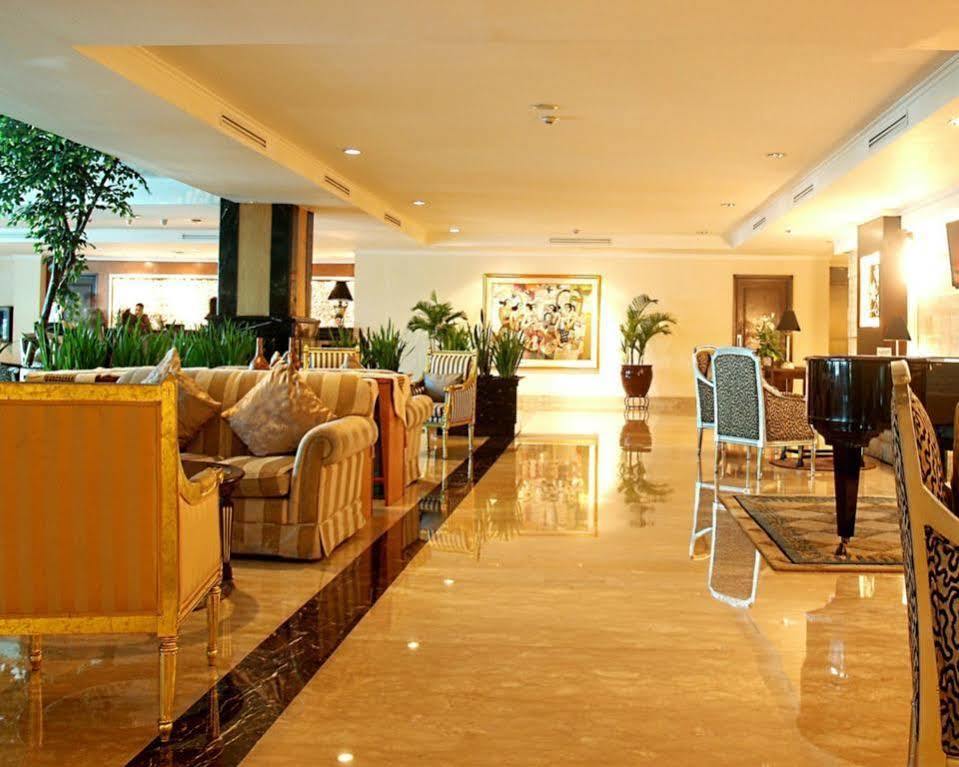 Aston Tropicana Hotel Bandung Kültér fotó