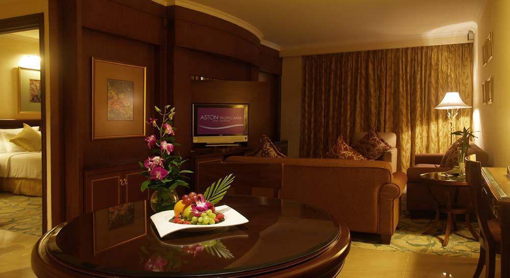 Aston Tropicana Hotel Bandung Kültér fotó